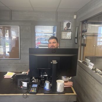 Golden Gate Tire & Service - Manager..wow lovely gentleman - Tires Near Me - Stuart, Florida
