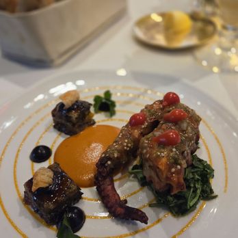 Le Pavillon - French Near Me - New York, New York