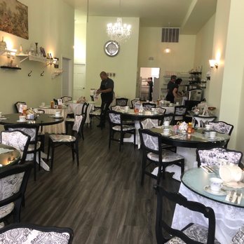 Calla Lily Victorian Tea Room - Tea Rooms Near Me - Aurora, Illinois