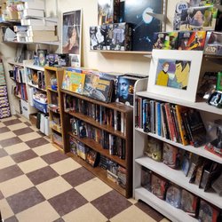 Dr. Wonder Comics & Collectibles - Books