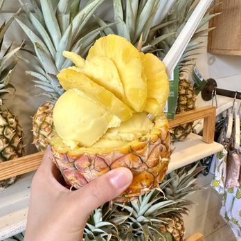 Maui Pineapple Store - Accessories Near Me - Lahaina, Hawaii