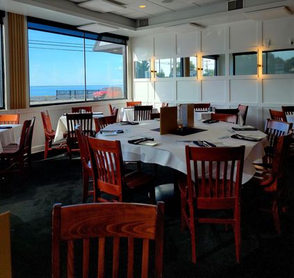 Lucia's On The Lake by null