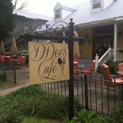 DDee's Cafe - DDee"a Cafe of Grand Coteau ,La