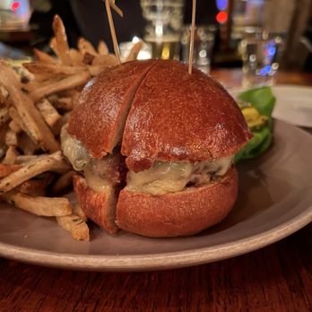 Almond & Oak - Happy hour burger - New American Near Me - Oakland, California Almond & Oak - Happy hour burger - New American Near Me - Oakland, California