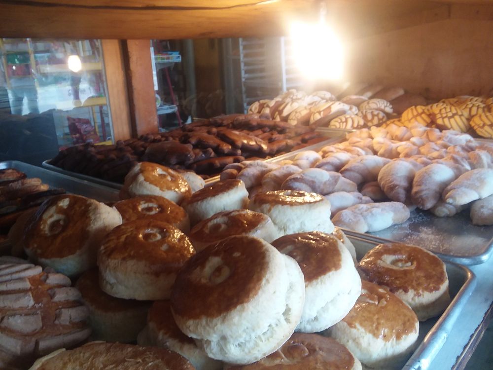 LA MEXICANA BAKERY Updated September 2024 501 W Tyler Ave