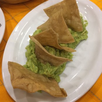 La Chata - Guacamole con Totopos - Mexican Near Me - Guadalajara, JAL