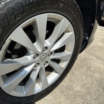 Johnny's Car Wash - Didn't get cleaned much, still noticeable dirt in the rims - Car Wash Near Me - Erlanger, Kentucky