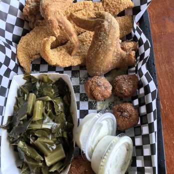 The Rolling Rooster - Chicken Wings Near Me - Austin, Texas