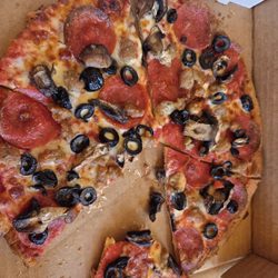 Grandma Tony’s Pizza and Wings