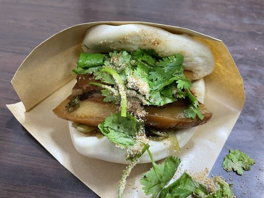 Yuan Fang Gua Bao by null