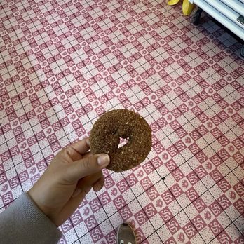 Friendly Donuts - The floor at the friendly donut is so cute! - Donuts Near Me - Orange, California Friendly Donuts - The floor at the friendly donut is so cute! - Donuts Near Me - Orange, California