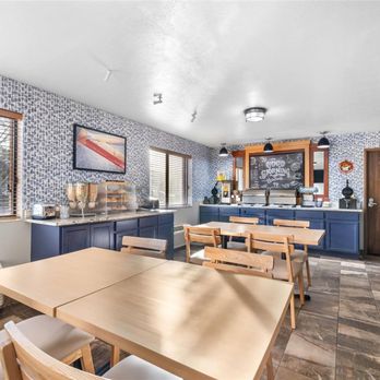 AmericInn by Wyndham Delafield - Breakfast Area - Hotels Near Me - Delafield, Wisconsin