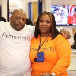 Authentikickz - Owners Vette And Kia!