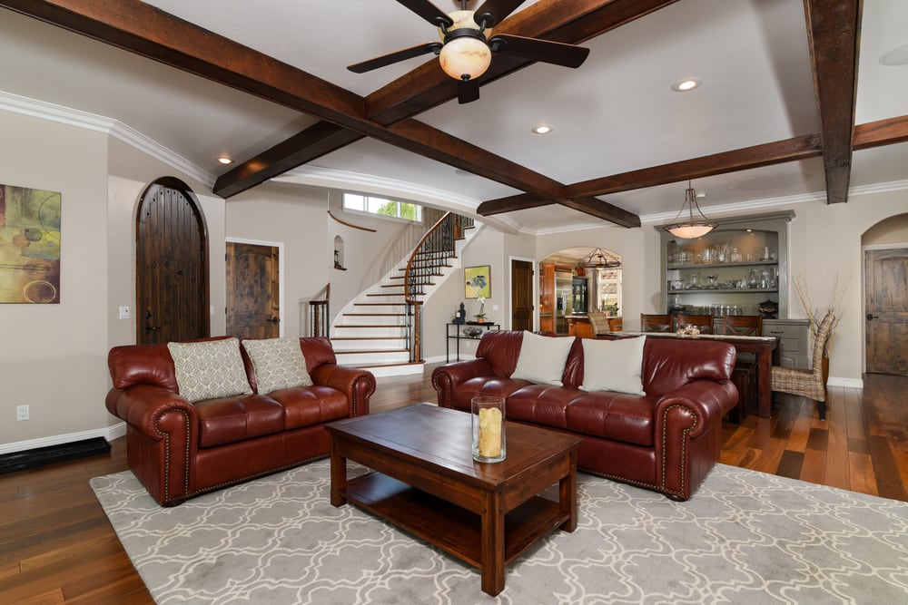 SARA RAUDELUNAS LYON REAL ESTATE 2580 Fair Oaks Blvd, Sacramento