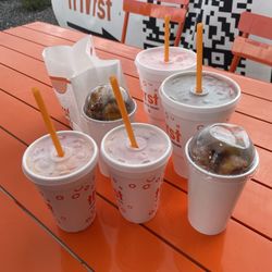 Thirst Drinks - Drinks, pretzel bites, and beignets