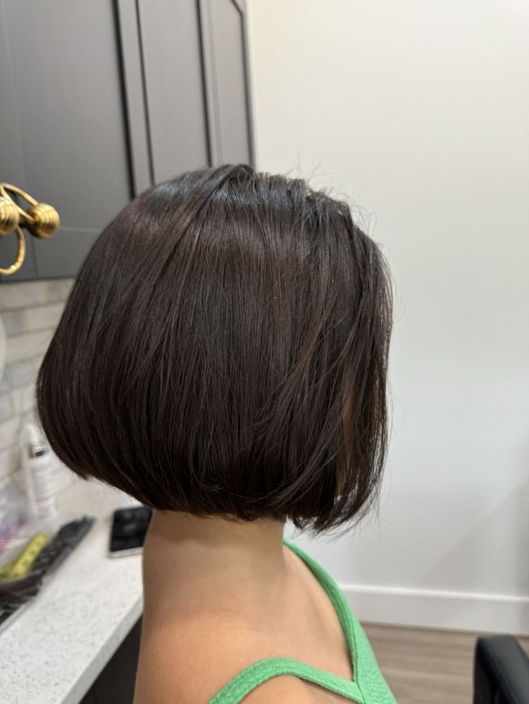 O&b Hair Designs Logo