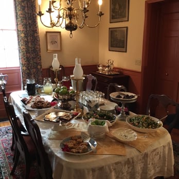 The Francis Malbone House - Great spread for afternoon hors d'ouevres. - Bed & Breakfast Near Me - Newport, Rhode Island