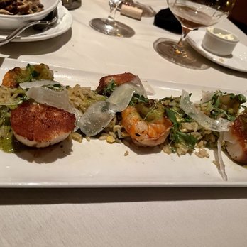 Eddie Merlot's - Steakhouses Near Me - Cincinnati, Ohio Eddie Merlot's - Steakhouses Near Me - Cincinnati, Ohio
