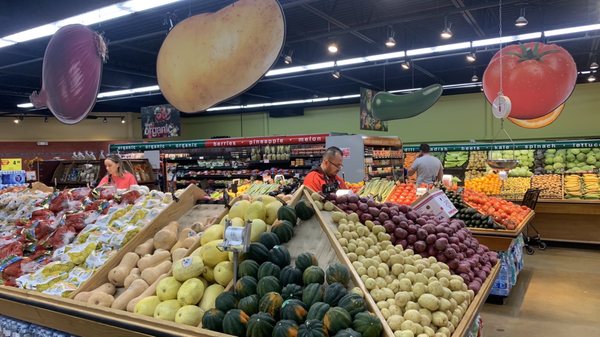 KD Market - Krystyna's Deli by null