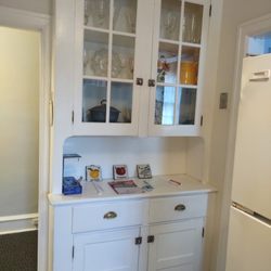 Bryn Mawr Guest Suites - Built-in cabinet in the kitchen. Love it!
