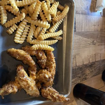 Cashman's Pub - Hand-Dipped Chicken Fingers - Pubs Near Me - Macon, Georgia Cashman's Pub - Hand-Dipped Chicken Fingers - Pubs Near Me - Macon, Georgia