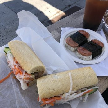 Sisters' Snack Shack - Chicken Banh Mi and Spam Musubi with Passion Fruit Boba Tea - Bubble Tea Near Me - Solana Beach, California Sisters' Snack Shack - Chicken Banh Mi and Spam Musubi with Passion Fruit Boba Tea - Bubble Tea Near Me - Solana Beach, California
