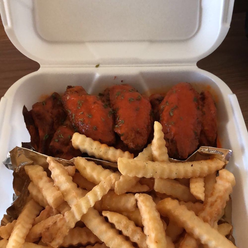 Valley Wings - Traditional Wings w/Regular Fries - Chicken Wings Near Me - Scottsdale, Arizona Valley Wings - Traditional Wings w/Regular Fries - Chicken Wings Near Me - Scottsdale, Arizona