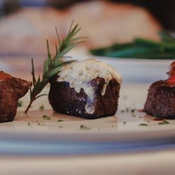 Dario's Steakhouse & Seafood