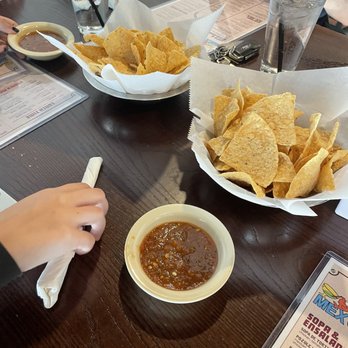 Baja Mex Grill - free chips and salsa - Mexican Near Me - Grapevine, Texas