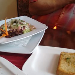 Restaurant Thessalia - Oktopussalat und Knoblauchbrot