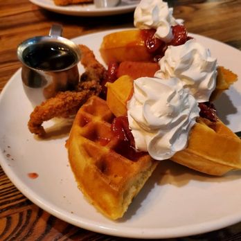 Haymaker Goodyear - Chicken and waffles - Bars Near Me - Goodyear, Arizona