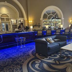 Lakeview Lounge - Welcome to the Lakeview Lodge