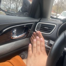Gel pedi & gel mani $118 Gel pedi & gel mani $118