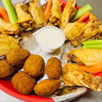 Big Dummy's Bar - Wings and Poppers! This is a MUST try! - Pubs Near Me - Lake Park, Georgia
