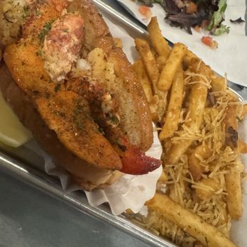 The Dive Oyster Bar - Seafood Near Me - San Jose, California