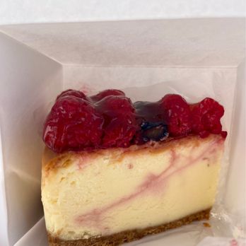 C'est Si Bon Bakery - Raspberry cheesecake - Bakeries Near Me - Newport Beach, California
