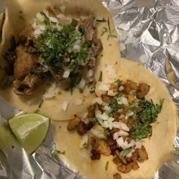 El jefe - Carnitas on the left. Pastor on the right. - Food Trucks Near Me - Land O Lakes, Florida