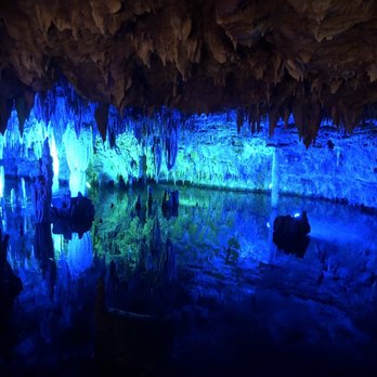 Meramec Caverns - Reflecting pool different lights - Tours Near Me - Sullivan, Missouri