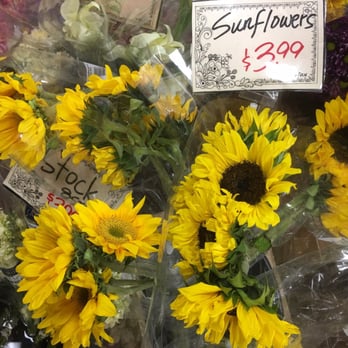 Trader Joe's - Flowers for friend - Grocery Near Me - Rancho Cucamonga, California Trader Joe's - Flowers for friend - Grocery Near Me - Rancho Cucamonga, California