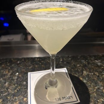 131 MAIN Restaurant - Lemon drop - American Near Me - Cornelius, North Carolina
