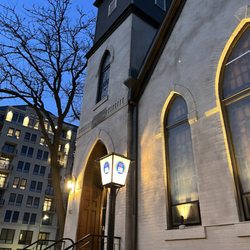 Prost - Prost, inside old corner church