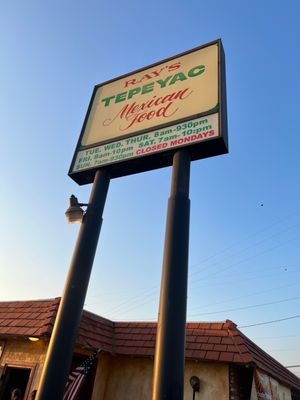 Ray's Tepeyac by null