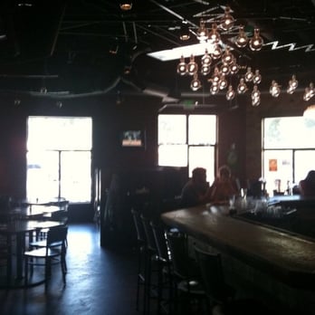Etown - Inside view of bar - New American Near Me - Edwards, Colorado