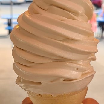 Control Tower - Maple - great flavor. - Ice Cream & Frozen Yogurt Near Me - Latham, New York