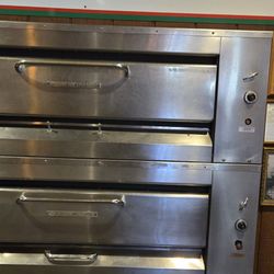 Aurelio's Pizza - Homewood - Old oven.
