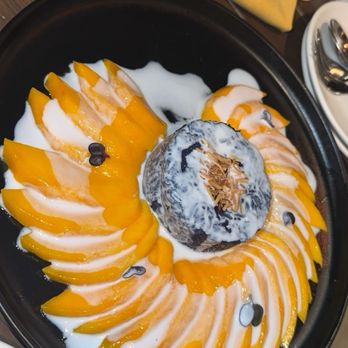 Hanuman Thai Eatery - Mango sticky rice - Thai Near Me - Orange, California