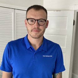 The Shamrock Barbershop - Haircut from Yari
