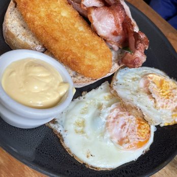 Sequoia Eatery - Eggs Benedict with over medium eggs - Cafes Near Me - Rotorua, BOP Sequoia Eatery - Eggs Benedict with over medium eggs - Cafes Near Me - Rotorua, BOP