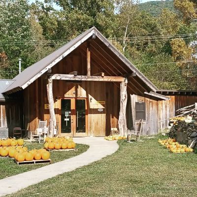 Hickory Nut Gap by null