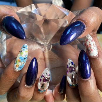 Futuristic Nails - Nail Salons Near Me - Brooklyn, New York